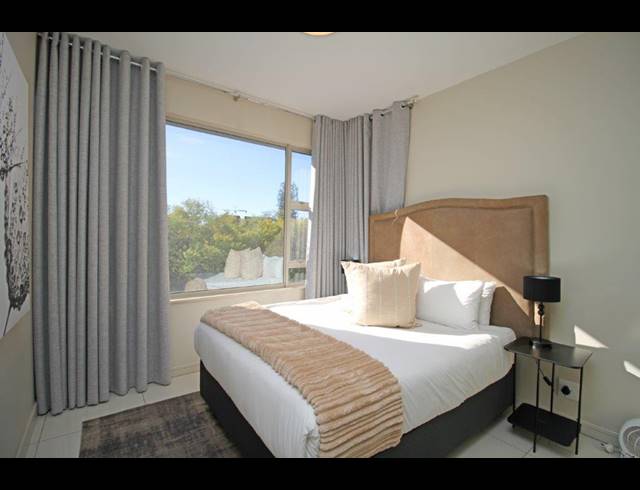3 BEDROOM APARTMENT TO LET IN ROSEBANK
